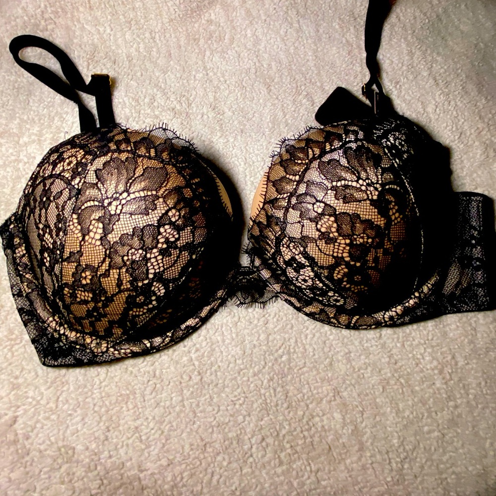 Woman’s Bra. Size 36C.